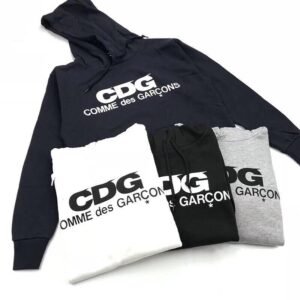 Comme Des Garcons photo 2