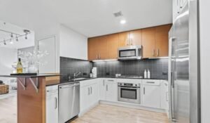 Takami Real Estate Group photo 3