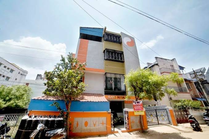 Mathi’s Nest Ladies Hostel Tiruchirappalli